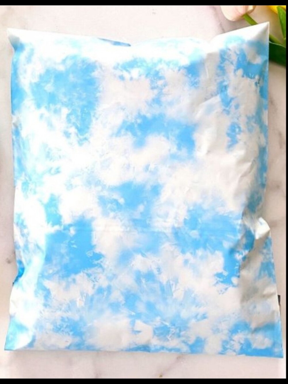 20ct. 19x25, CLOUDS ~ POLY MAILERS